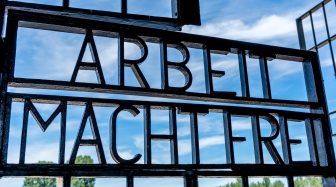 Entrance,Of,Sachsenhausen-oranienburg,Nazi,Concentration,Camp.,"arbeit,Macht,Frei",German
